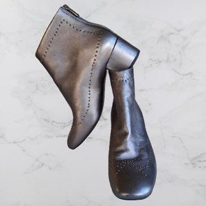 DONALD/PLINER 8.5 LEATHER Block Heel  Metallic Gray Booties NEW